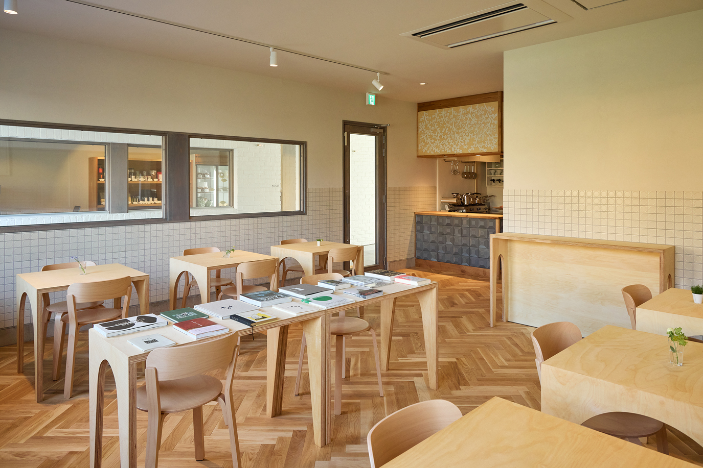 ❗️超お得なモーニングサービス/ミナペルホネン 紺屋町にできたミナペルホネンのカフェへ！ 1階と2階にカフェが